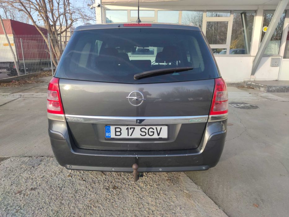 De vânzare Opel Zafira 2012.