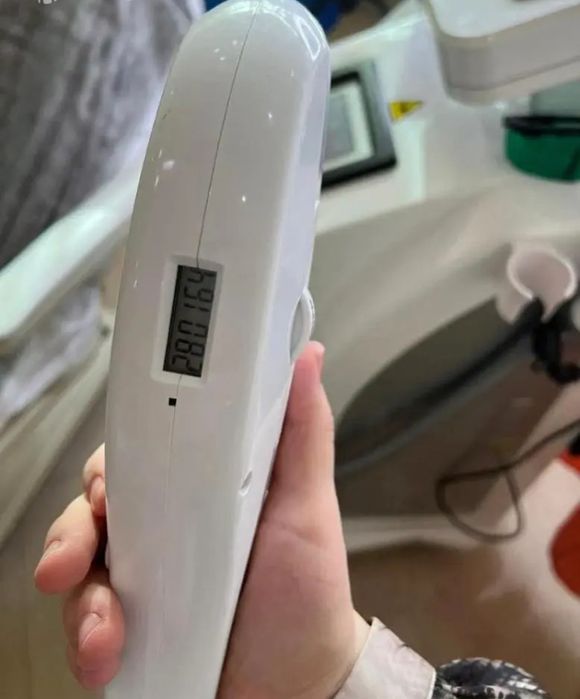 Лазерный аппарт эпиляции