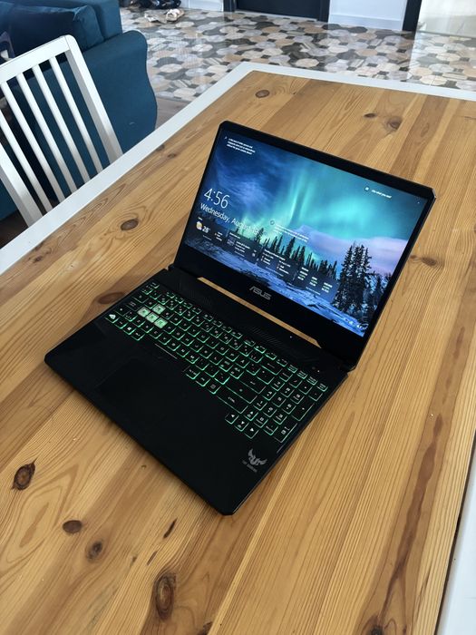 Laptop Gaming• Asus Tuf Fx505• 120Hz• tastatura RGB• Ryzen 5-3550H• GTX 1650• 16gb ram