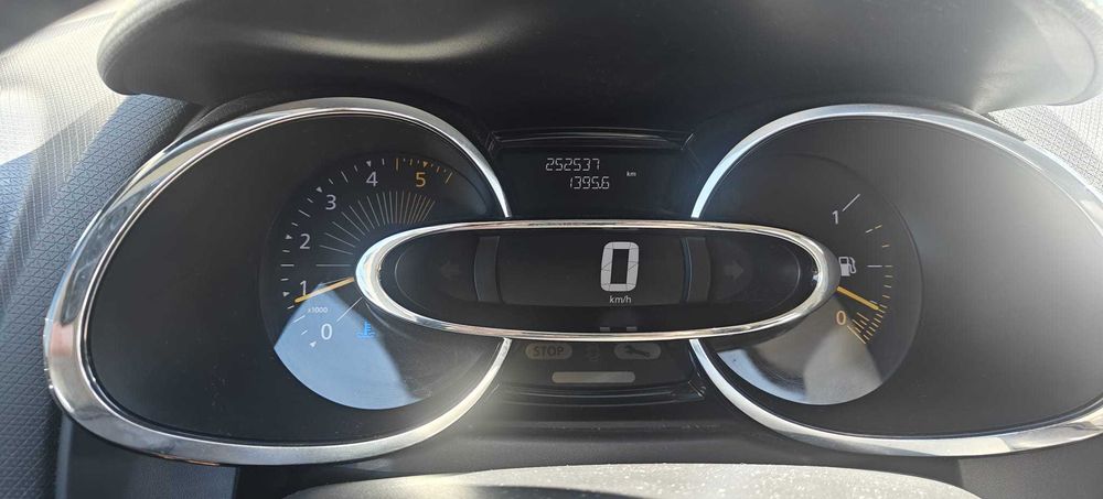 RENAULT Clio 2013 — imagine 3