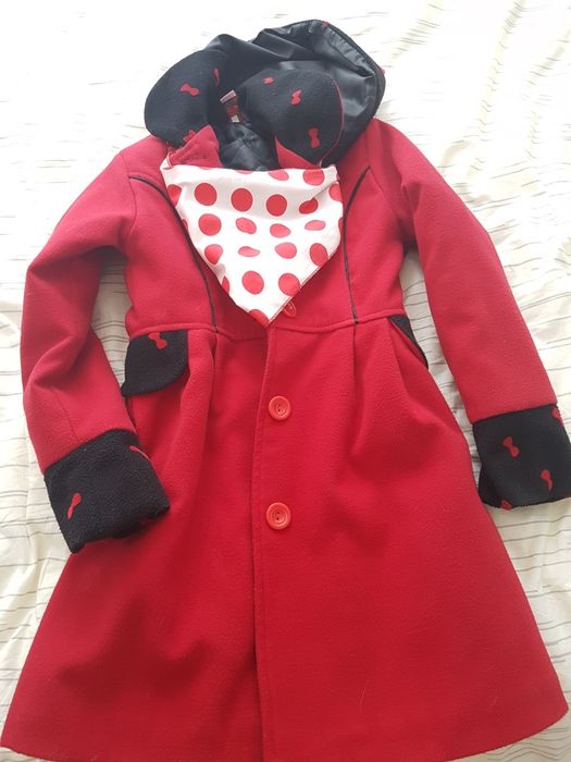 Paltonas/pardesiu/treci fete/fetite+esarfa cadou