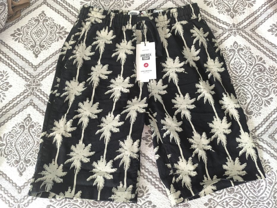 Къси панталони за момчета.