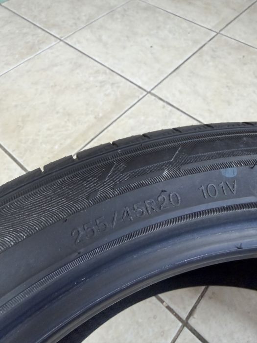 255/45R20 Sailun лето комплект
