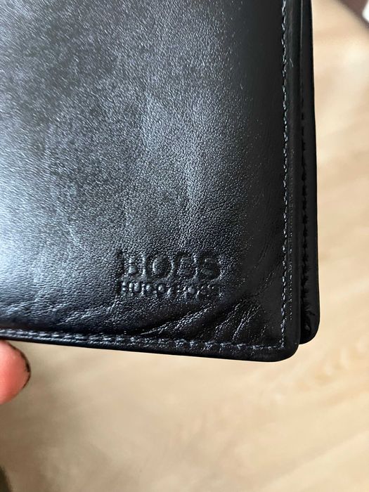 boss малко кожено протмоне