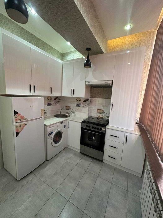 Сдаётся в аренду 2х комнатная квартира На повороте (Зафар)