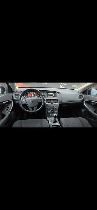 VOLVO V40 2015 — imagine 5