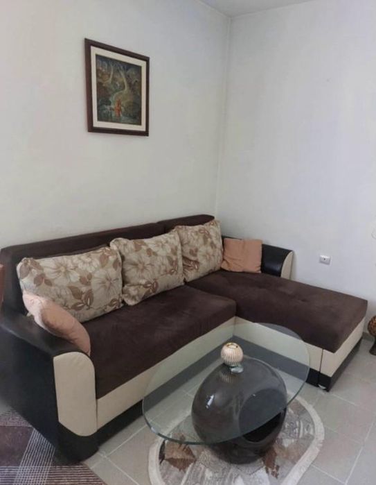 Продава се Двустаен апартамент в София, Център - 70 кв.м за 2815 €/кв.м - Снимка #2