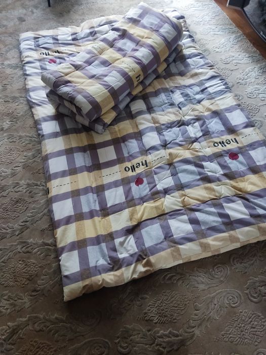 Продаются два одеяла на верблюжьей шерсти