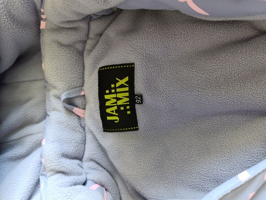 Продам зимний костюм на девочку