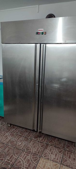 Frigider profesional BRAVO ,cu 2 usi