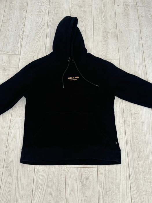 Продаю кофту Nike и Champion оригинал