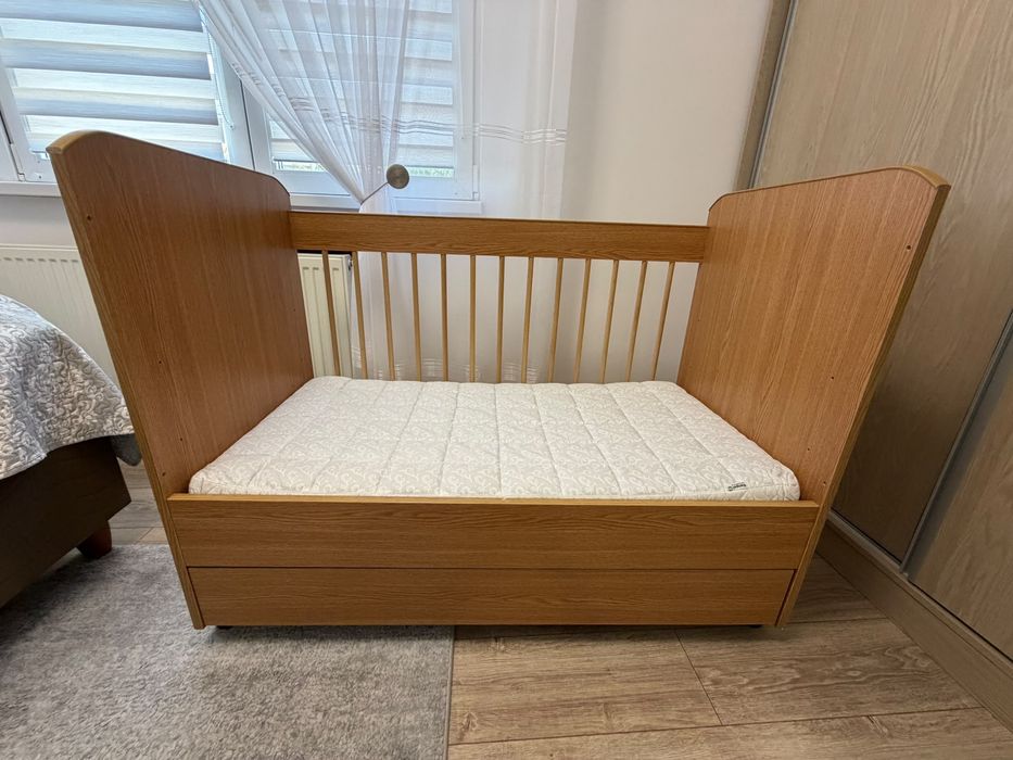 Vînd patut pentru bebe