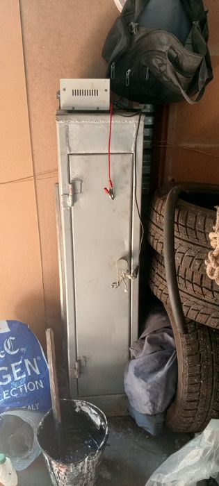 Продам сейф не дорого