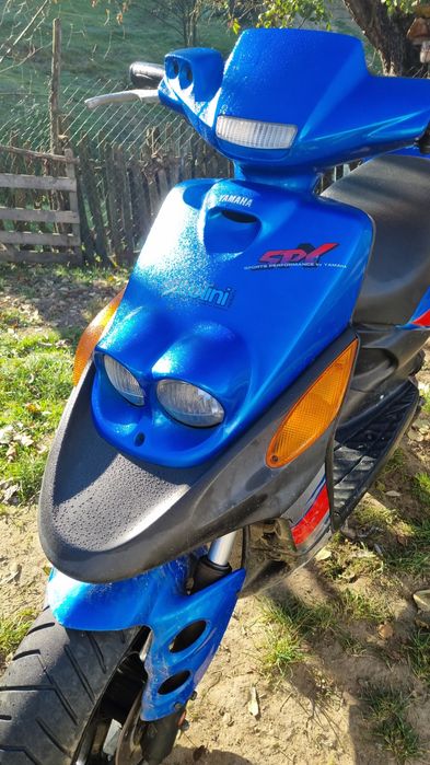 Vând scuter yamaha