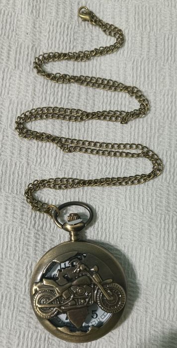 Мъжки джобен часовник с кварцов механизъм