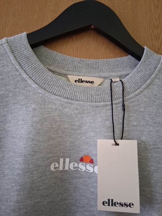 Hanorac ellesse nou cu eticheta