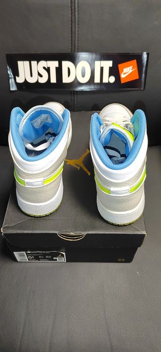 Nike Air Jordan 1 Mid Warped Swoosh, номер 38