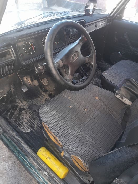 Продам машину ..