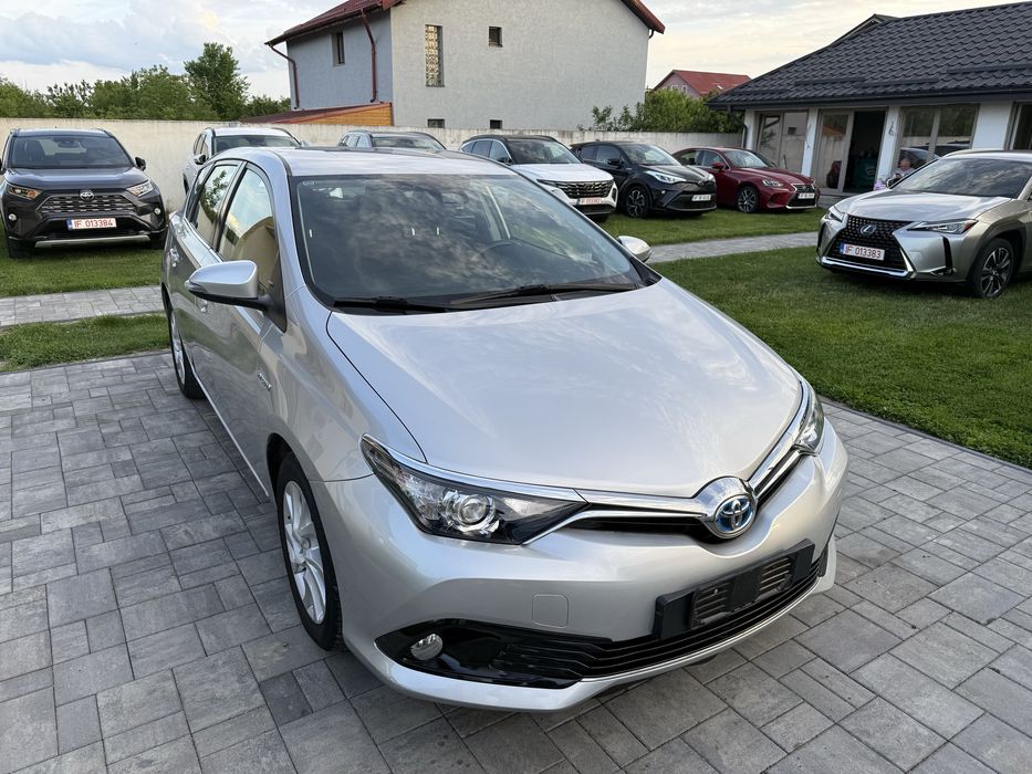 TOYOTA Auris 1.8 Hybrid e-CVT  2018 LED Camera Automată
