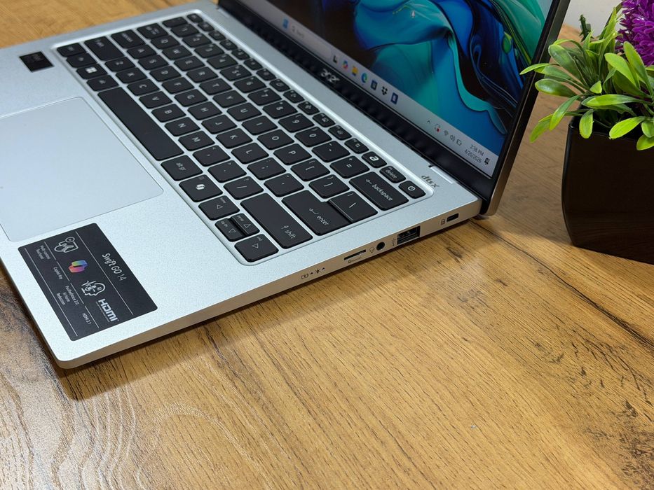 Acer Swift Go 14  Сенсорный