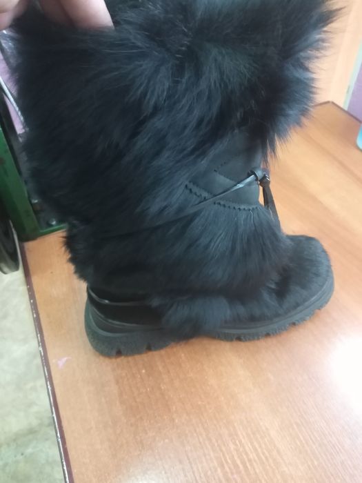 Продам хорошие унты