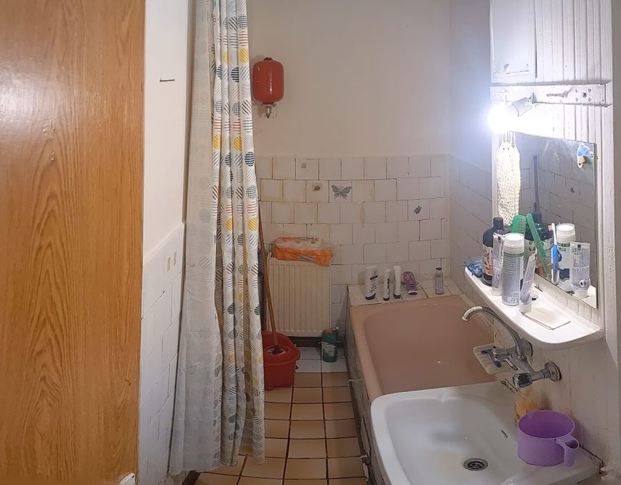 Vând apartament 1 camere parter