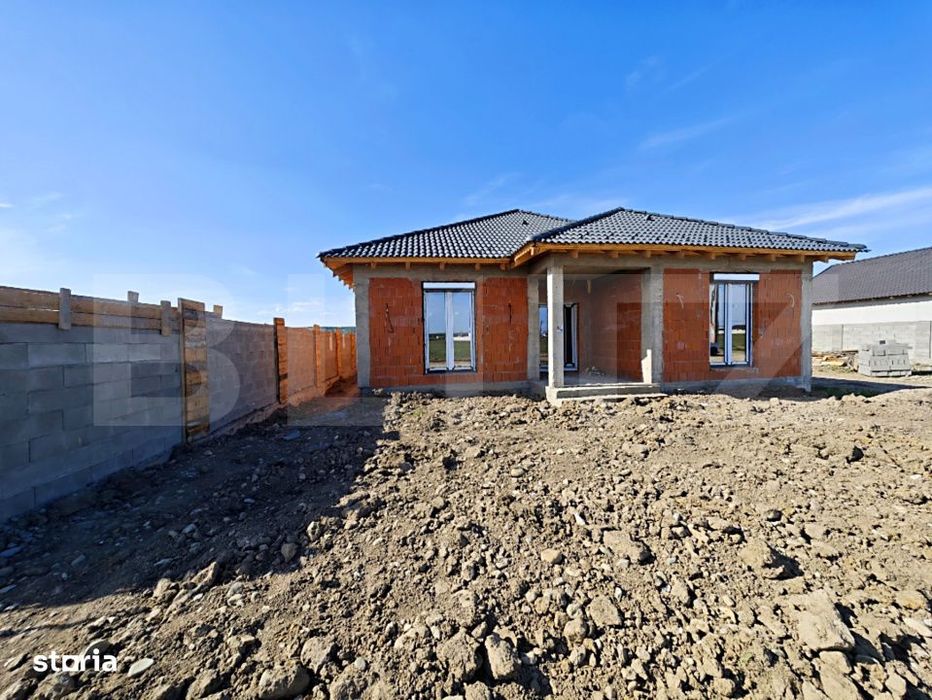 Casa rosu Osorhei | 553 mp | dublu front | potential mare