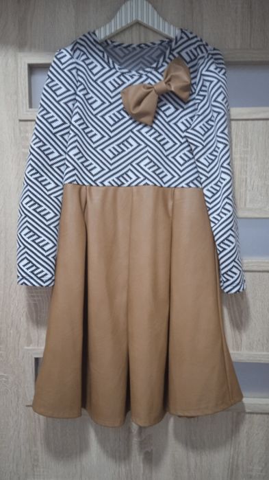 Детска рокля с панделка