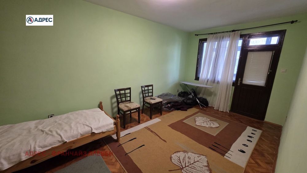 3-стаен в Плевен-9-ти квартал площ 110 цена 160000