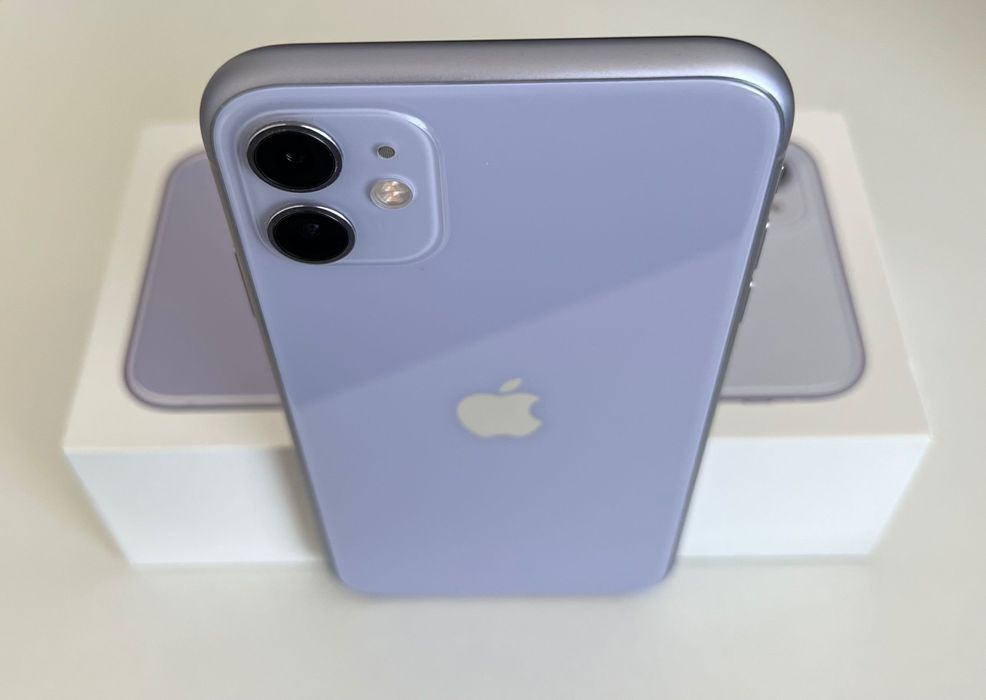 iPhone 11 64GB - отлично състояние