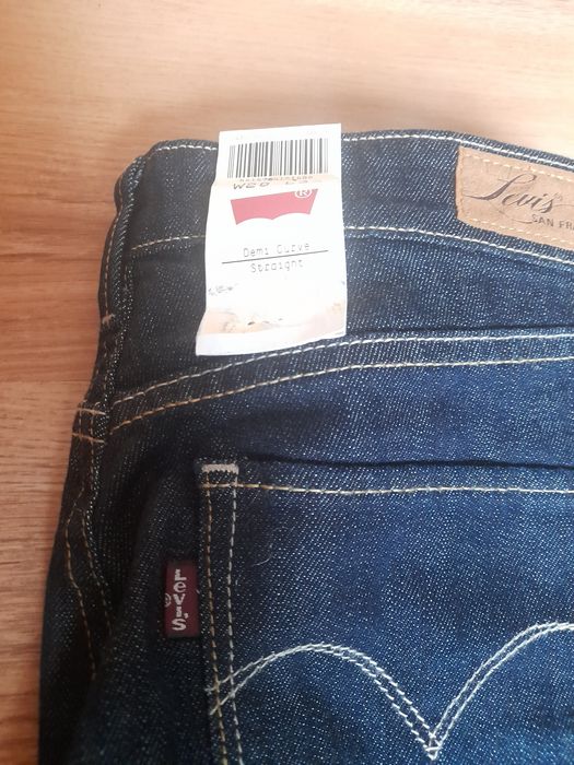 Blugi damă, fete ,LEVI'S  NOI  !!