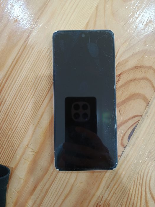 Продам телефон Techno Camon 19
