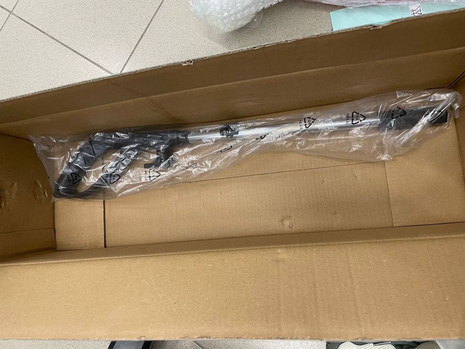 Продам  вертикальный Пылесос TF-1900