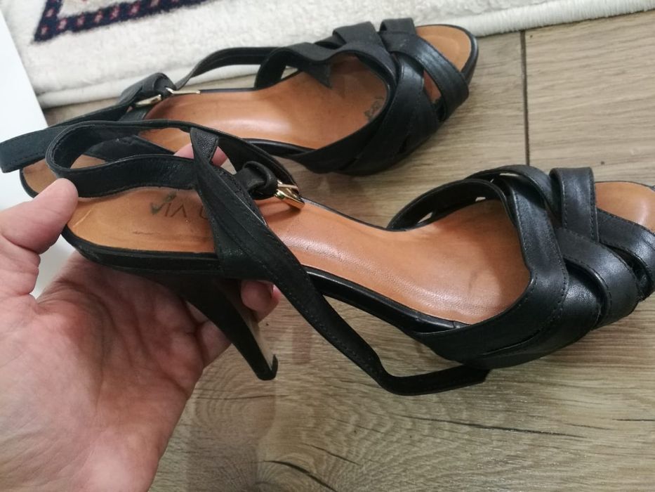 Красивая женская обувь