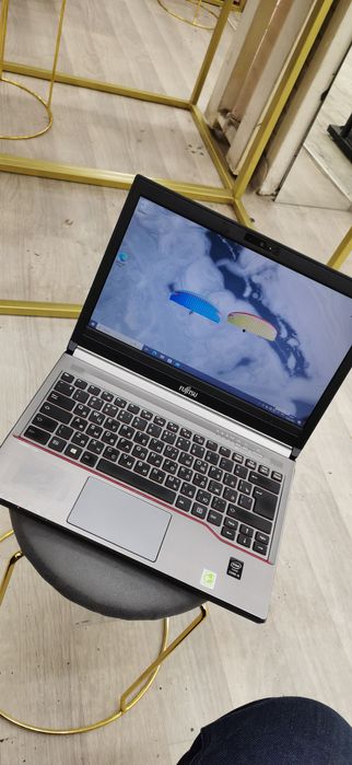 Ноутбук fujitsu E734
