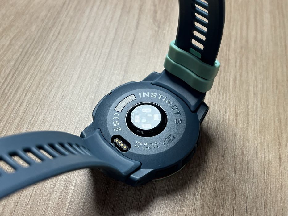 Garmin Instinct 3 50mm Amoled Limited Edition Перфектен