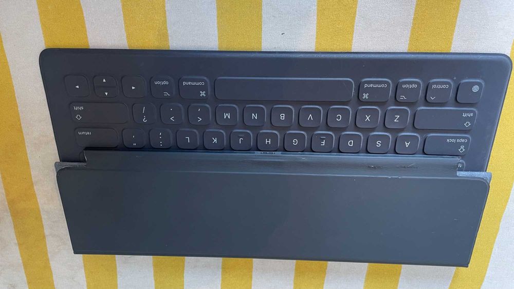 Клавиатура за таблет iPad. Модел А1636