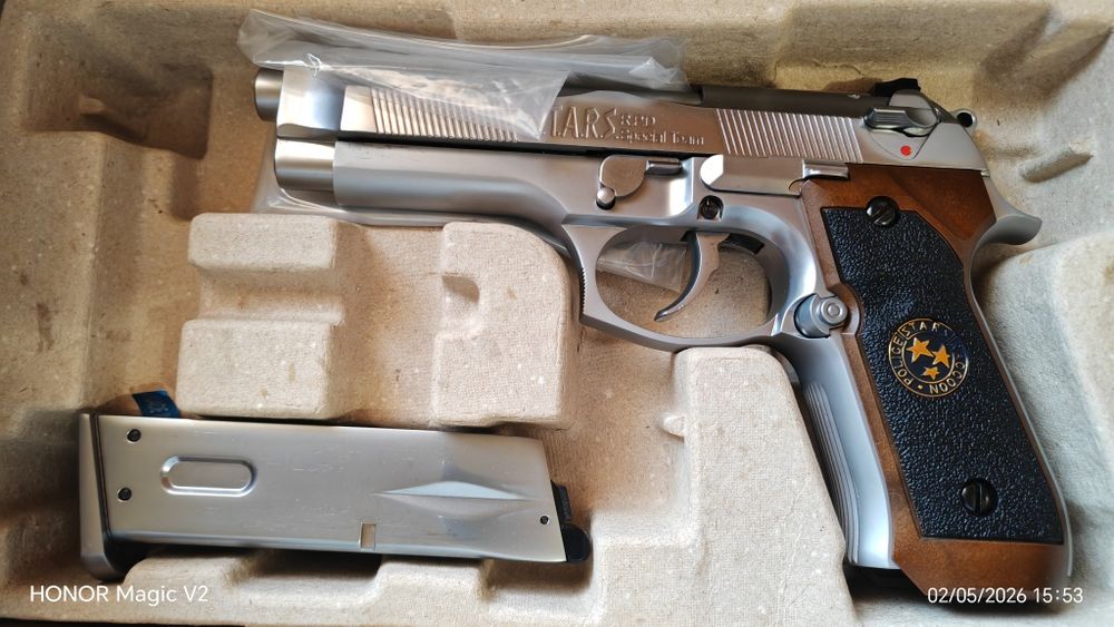Pistol AIRSOFT Beretta M92 Full Auto Argintiu + Accesorii cadou