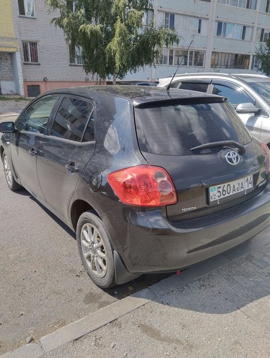 Продам Тойота Аурис