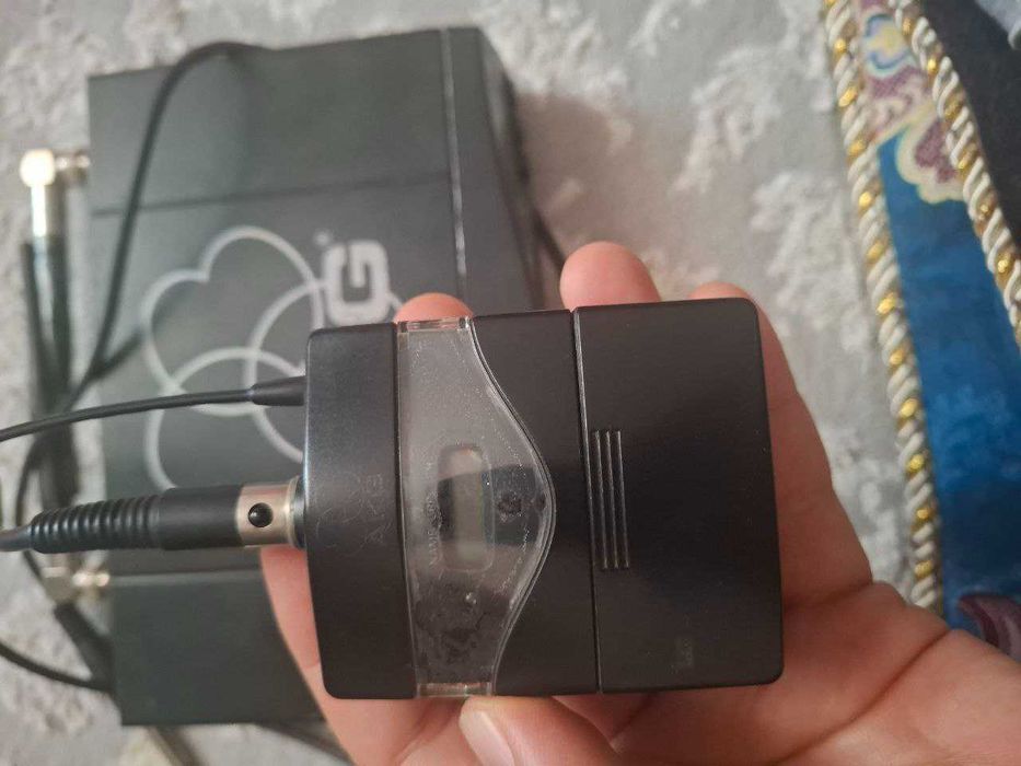 Distansionniy mikrofon akg  400 skripka gitara ushun