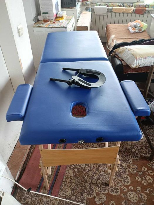 Синя сгъваема масажна кушетка 2 зони с дървена рамка VidaXL