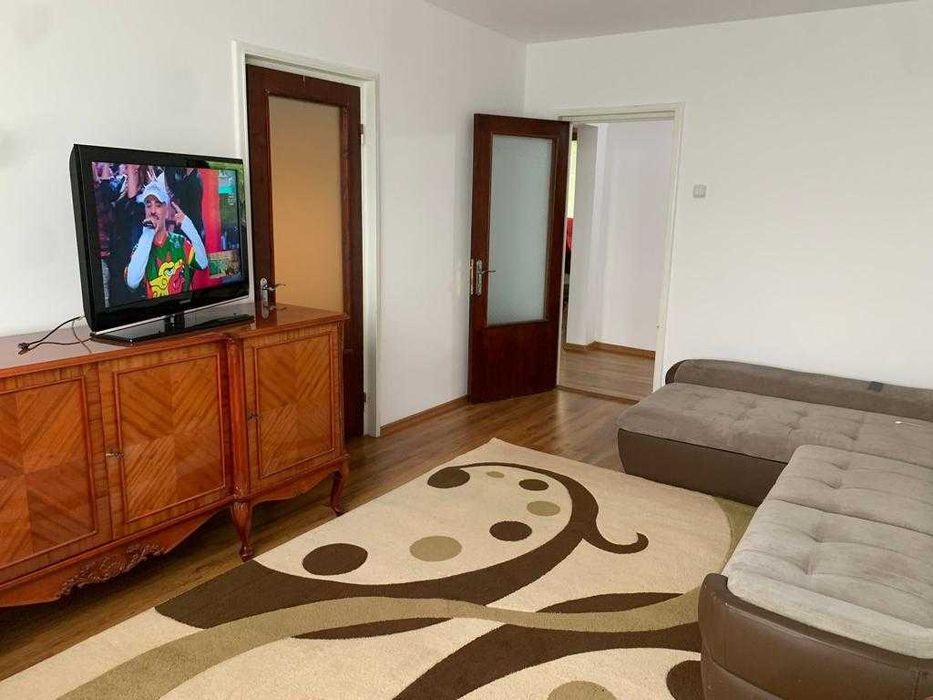Inchiriez apartament 3 camere decomandat, Țiglina 2, mobilat/utilat complet