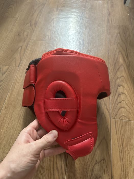 Продаю шлем adidas