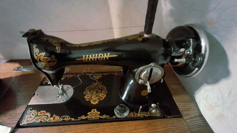 Шевна машина Union в шкаф, крачна и с мотор