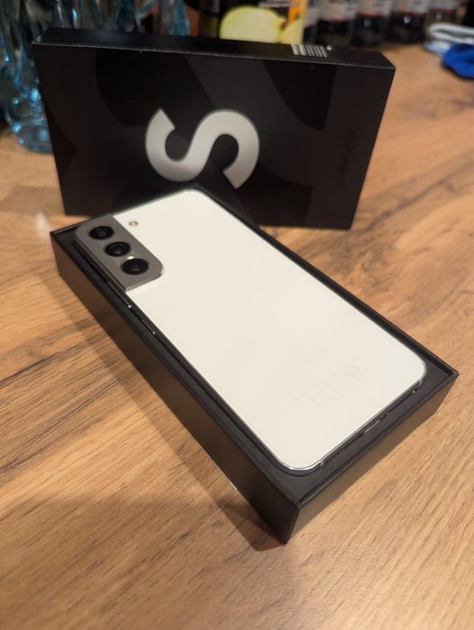 Samsung S22 (обмен)