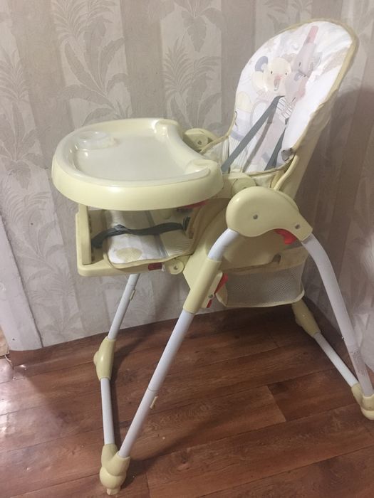 Детский стульчик для кормления