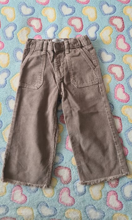 Pantaloni Zara marimea 92, noi