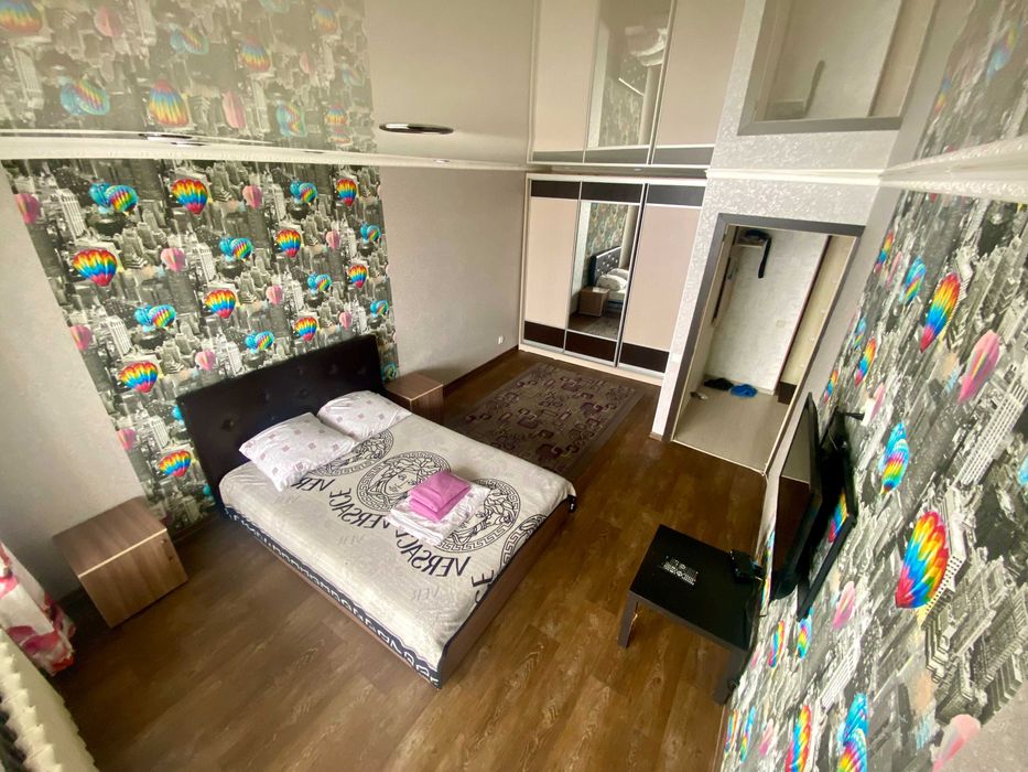 Квартира посуточно Район кафе Бакшиш. КТВ/WI-FI