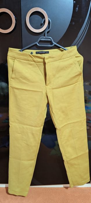 Vând pantaloni Karol S/M