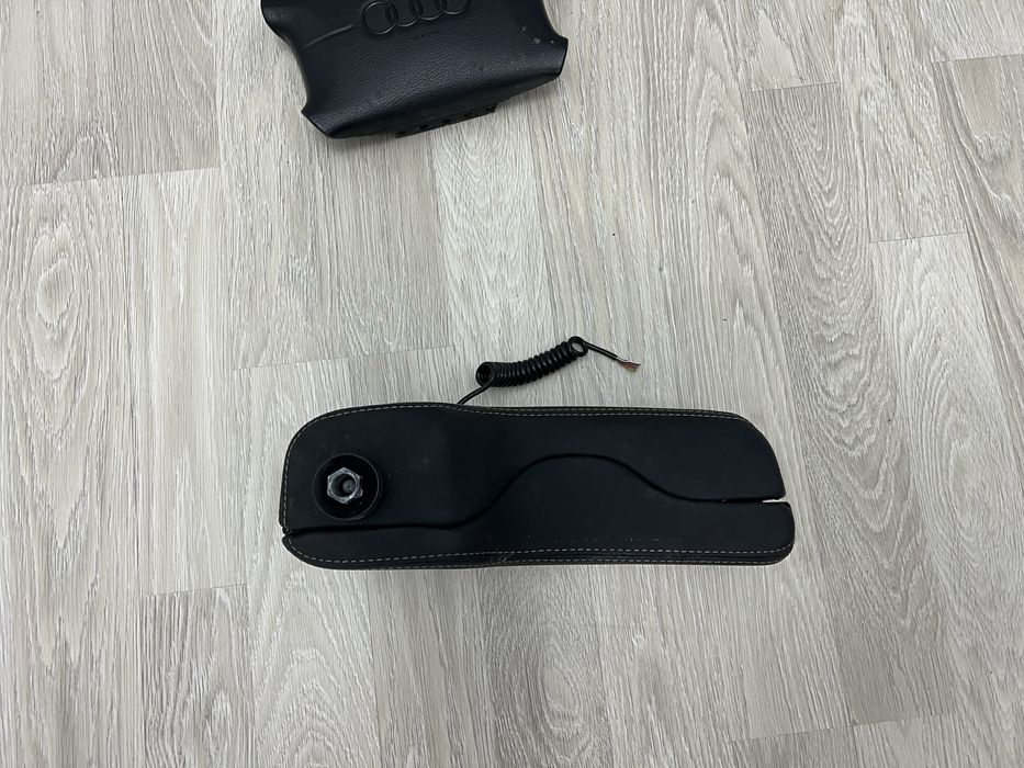 AUDI c4 , A 6  подлакотник